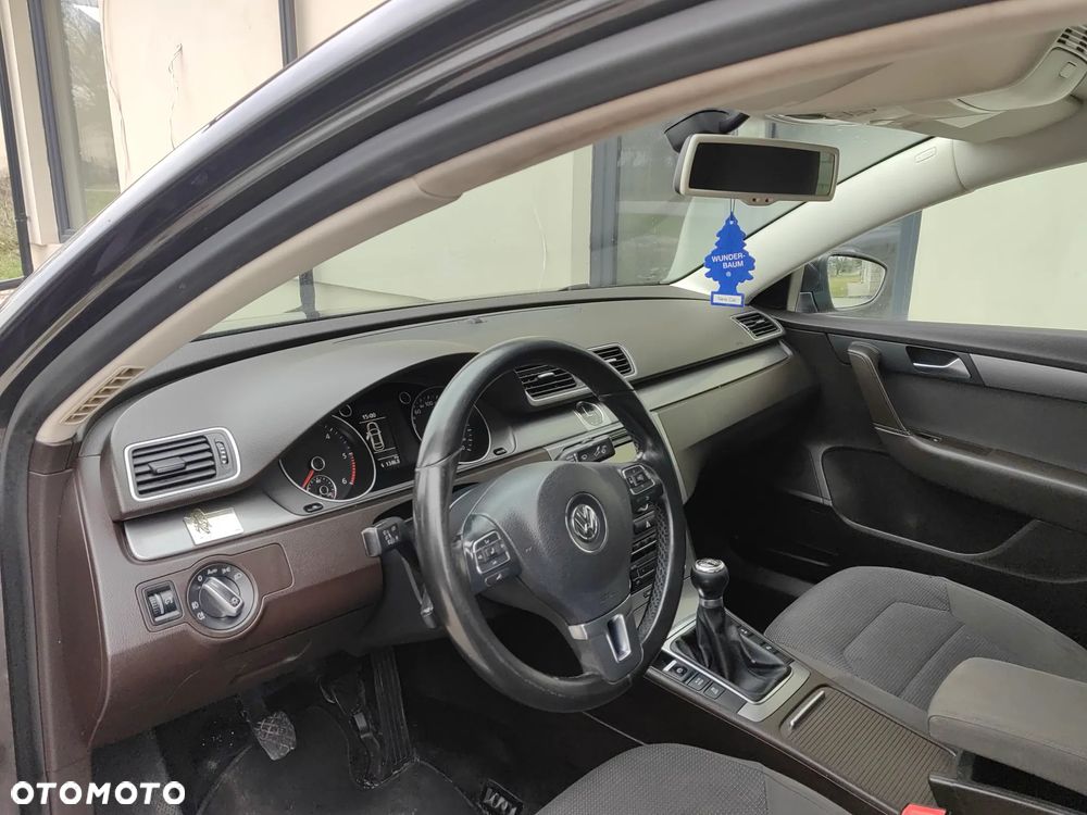Volkswagen Passat 1.6 TDI Trendline Optimum - 11