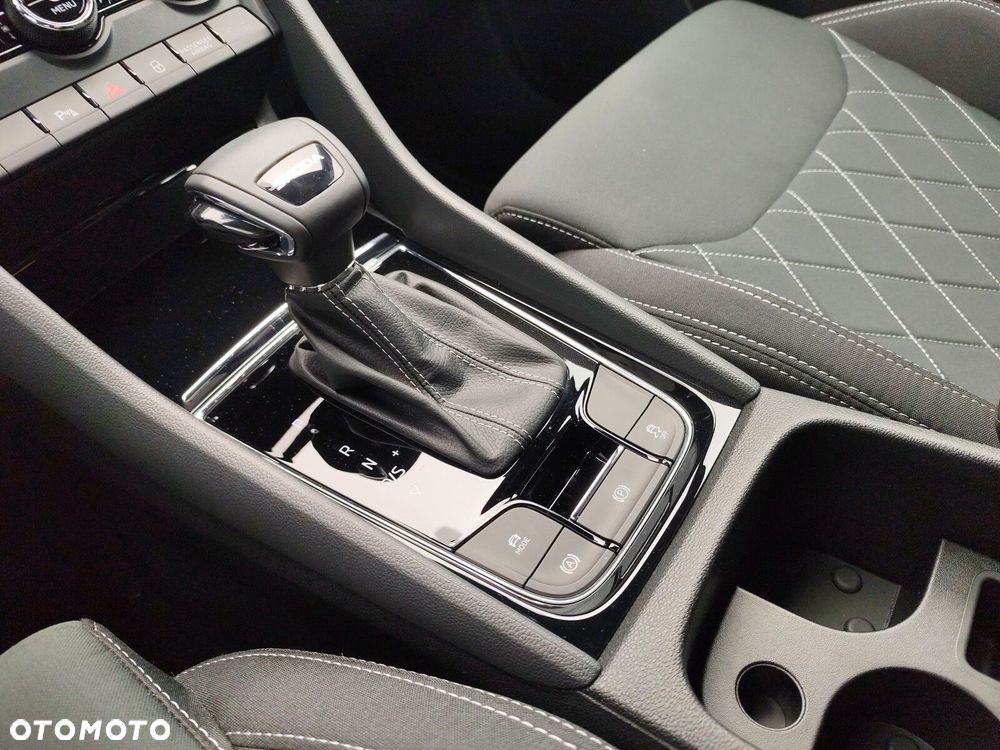 Skoda Karoq 1.5 TSI ACT Sportline DSG - 24