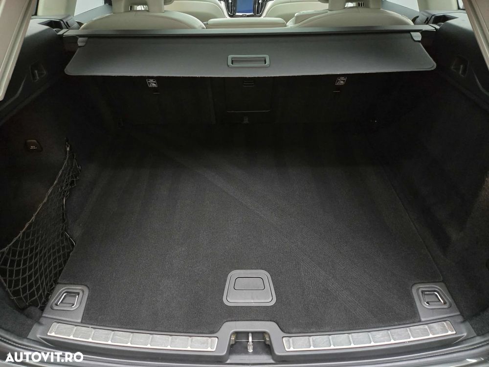 Volvo XC 60 D4 AWD Geartronic Inscription - 32