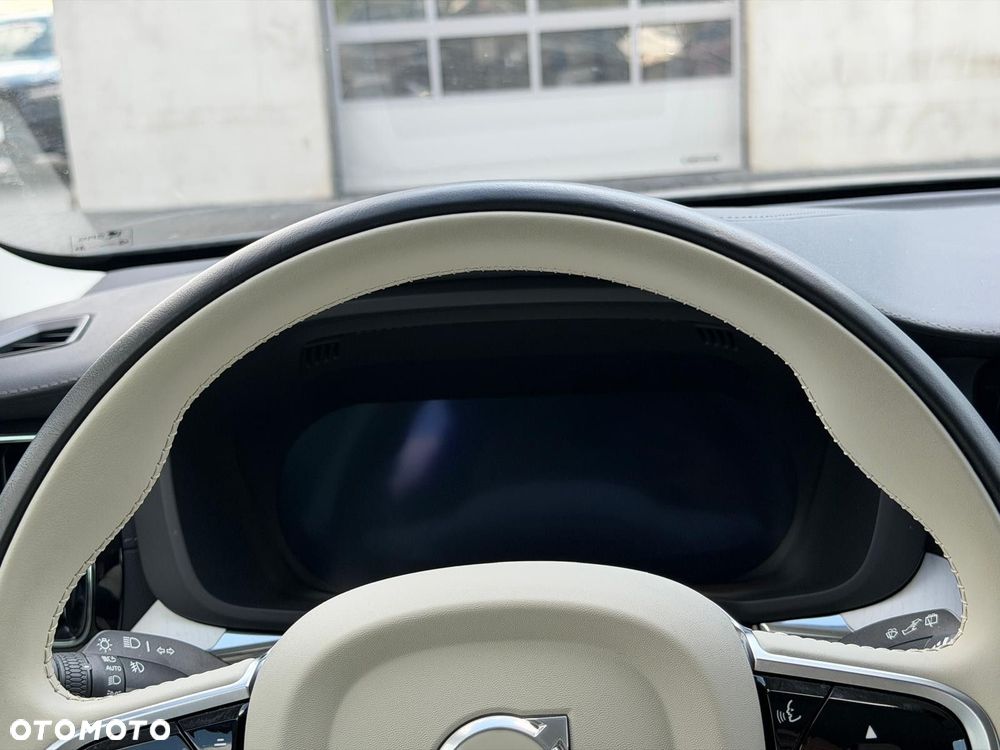 Volvo XC 60 - 13