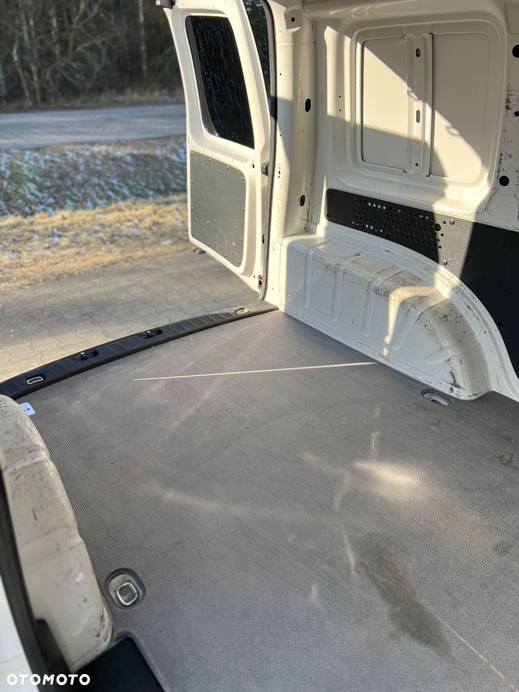 Volkswagen CADDY - 17