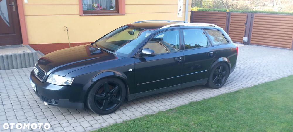 Audi A4 Avant - 1