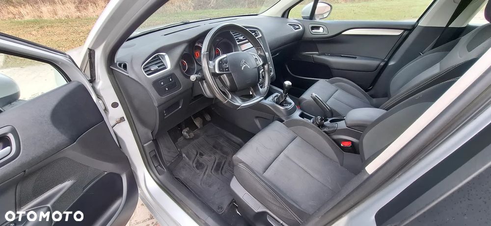 Citroën C4 1.4 VTi Seduction - 17