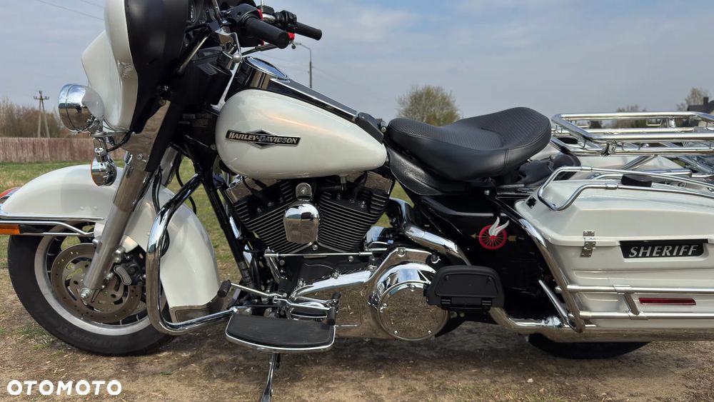 Harley-Davidson FLHT Electra Glide Standard - 3