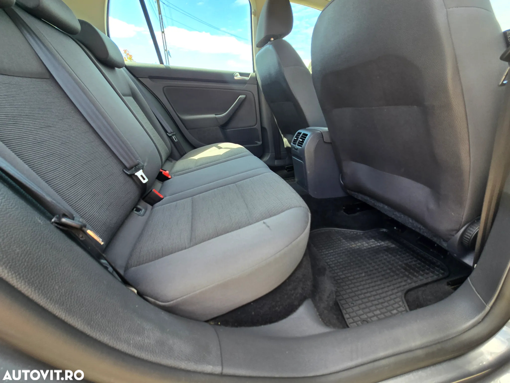 Volkswagen Golf 1.9 TDI 4Motion Comfortline - 9