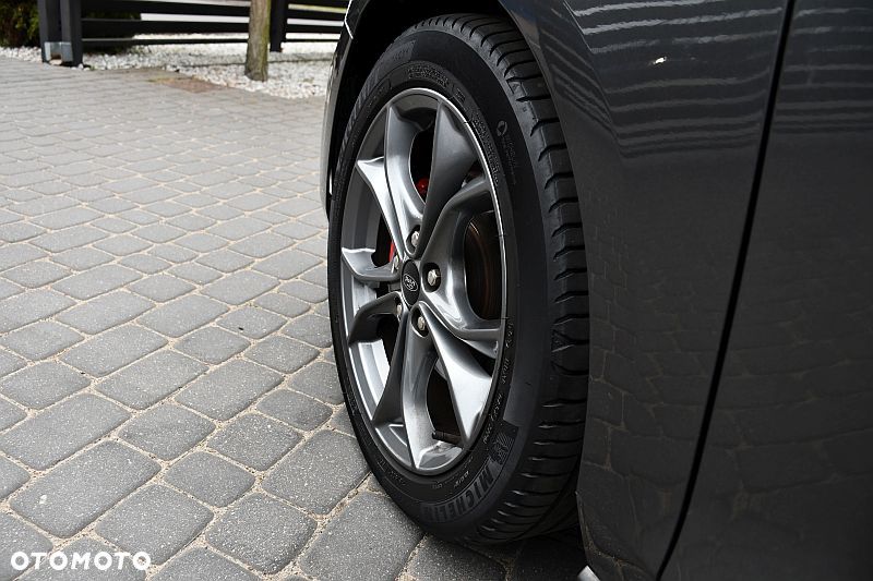 Ford Focus 1.5 EcoBlue Start-Stopp-System ST-LINE STYLE - 30