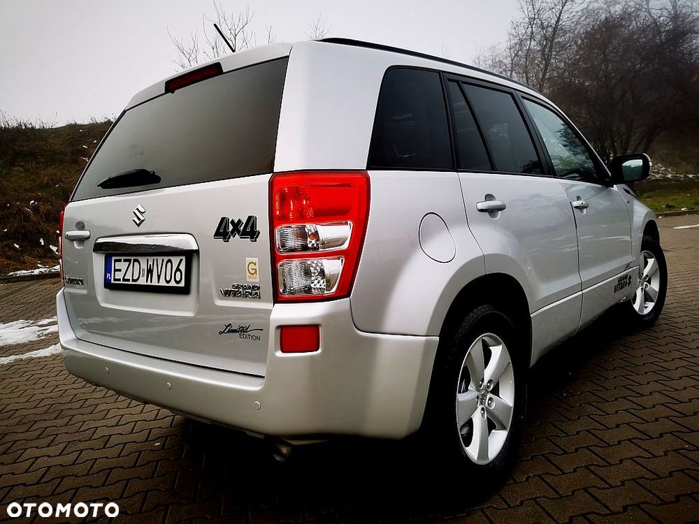 Suzuki Grand Vitara 1.9 DDiS De luxe - 4