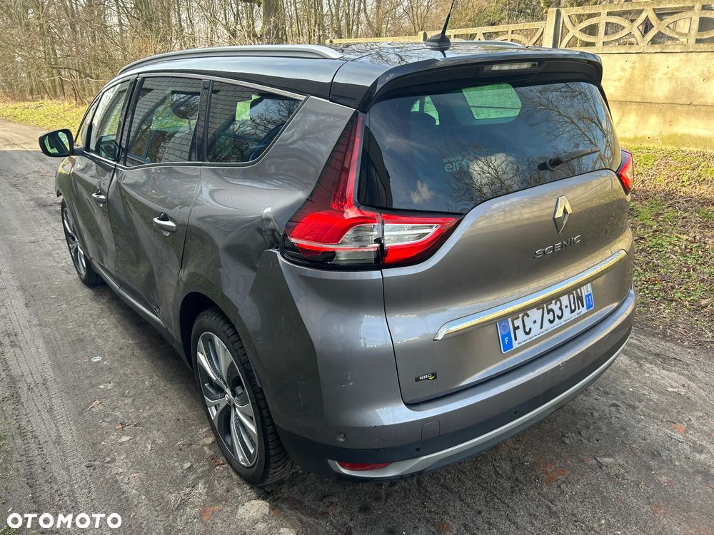 Renault Scenic - 1