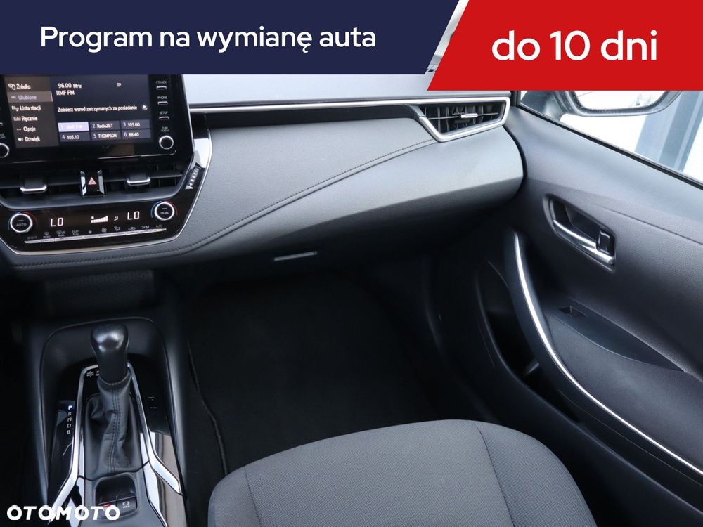 Toyota Corolla - 10