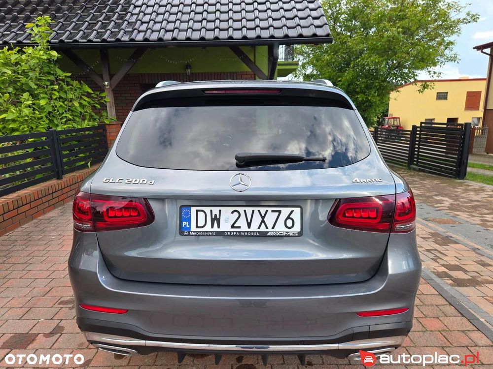 Mercedes-Benz GLC 200 d 4-Matic - 4