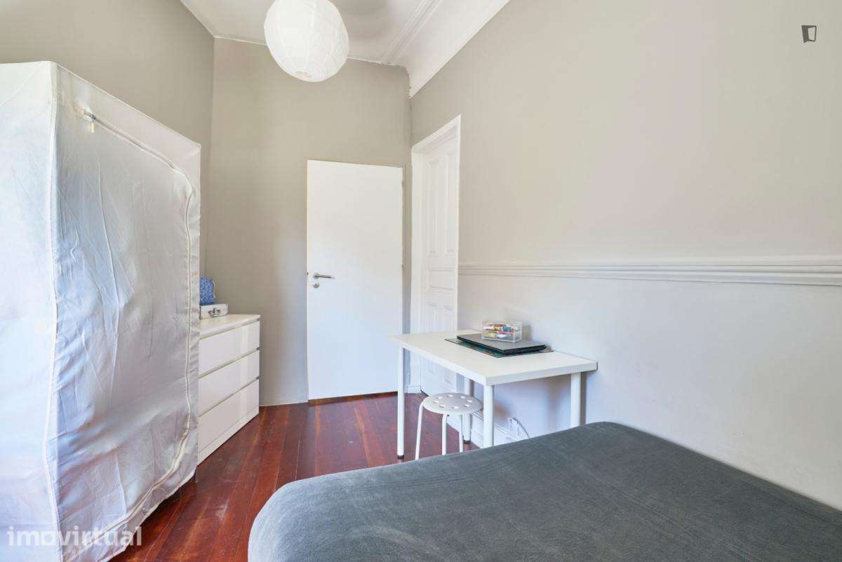 Quarto - localizado em Entrecampos Lisbon - Grande imagem: 5/34