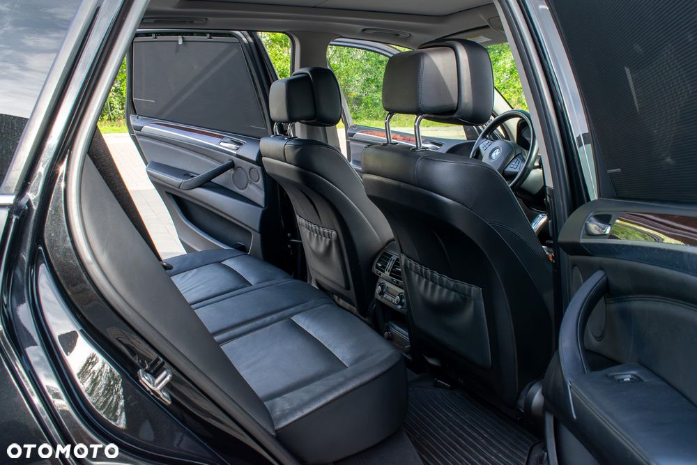 BMW X5 xDrive35i - 33