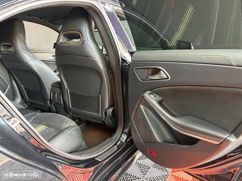 Mercedes-Benz CLA 220 CDI 7G-DCT AMG Line - 39