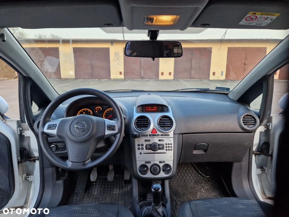 Opel Corsa - 11