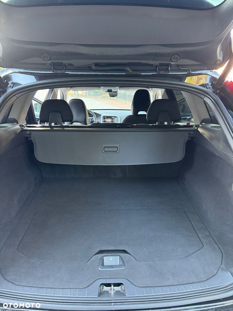 Volvo XC 60 D3 Drive-E Momentum - 11