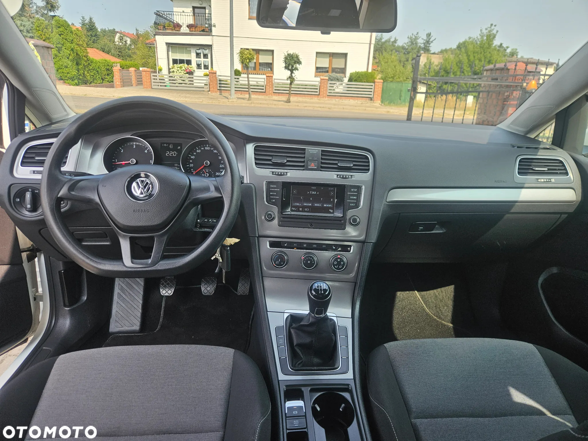 Volkswagen Golf 1.6 TDI DPF Trendline - 8