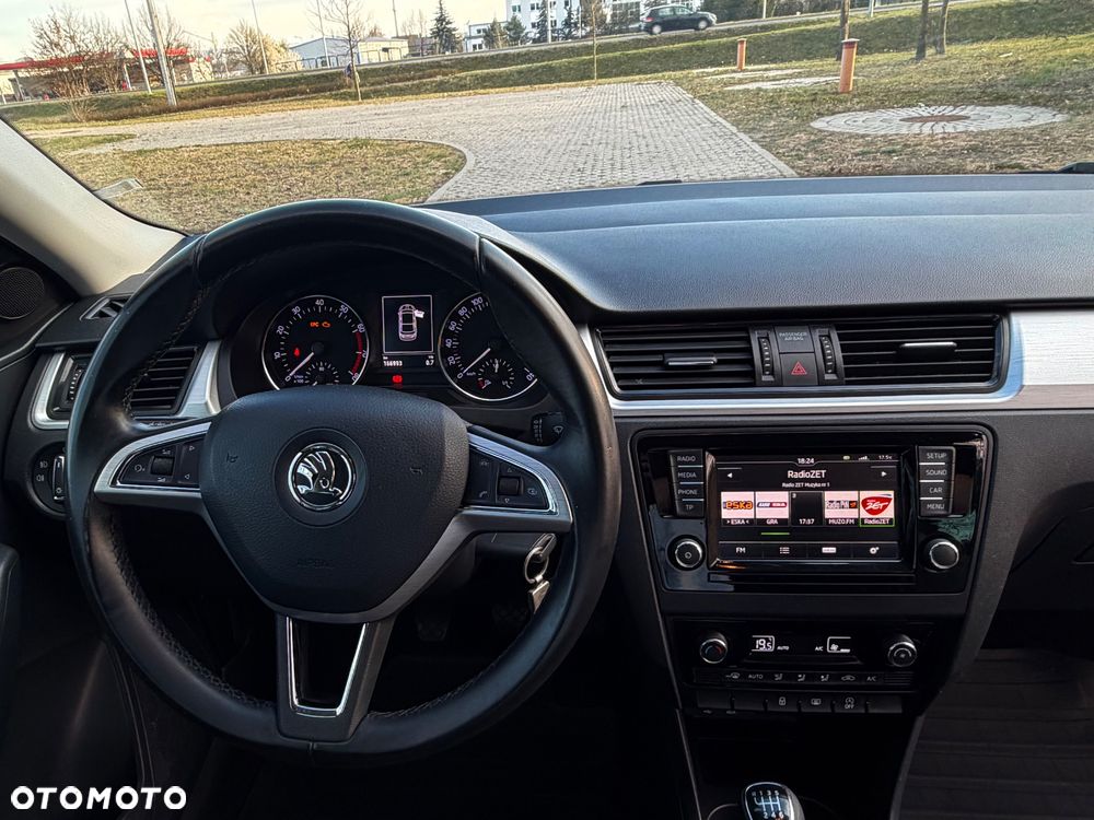 Skoda RAPID 1.2 TSI Ambition - 26