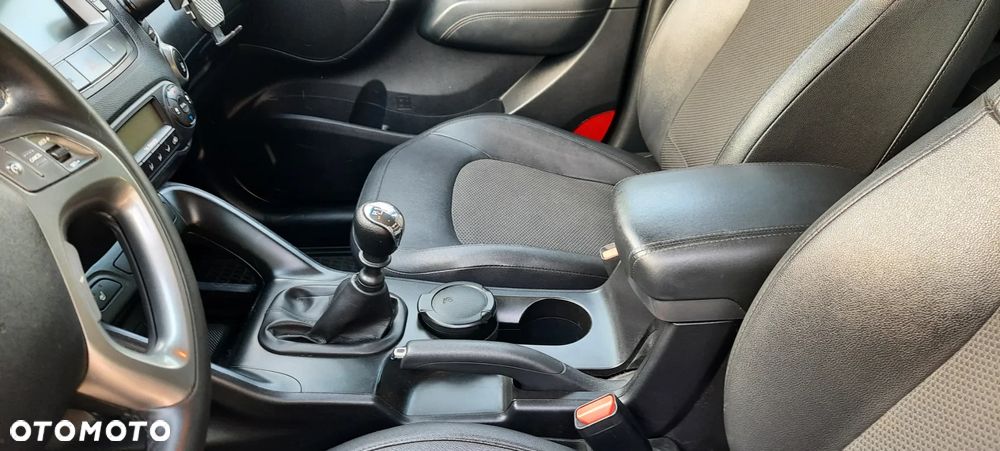 Hyundai ix35 1.6 2WD Fifa World Cup Edition - 25