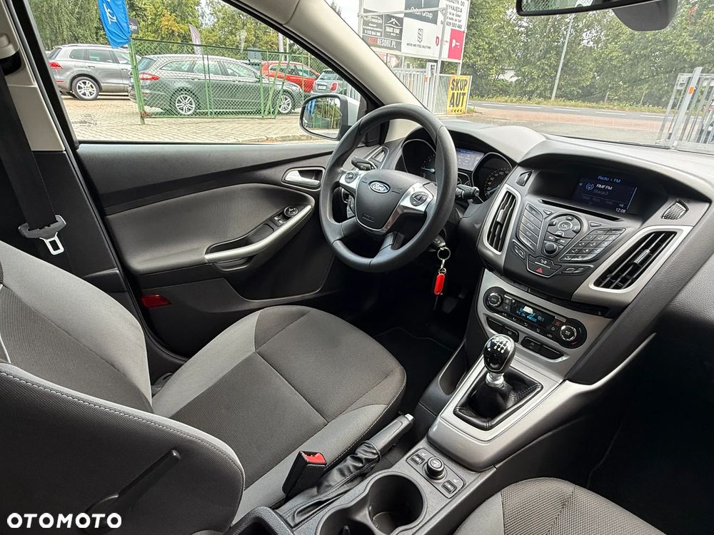 Ford Focus - 35