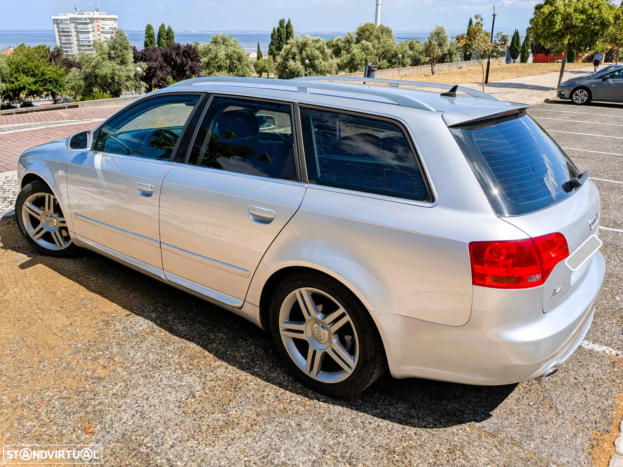 Audi A4 Avant 2.0 TDI S-line - 12