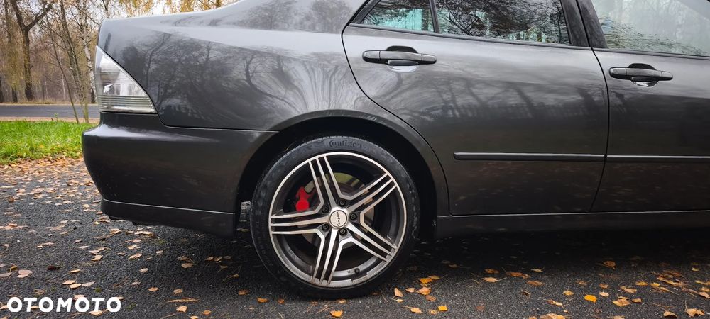 Lexus IS 200 Prestige - 15