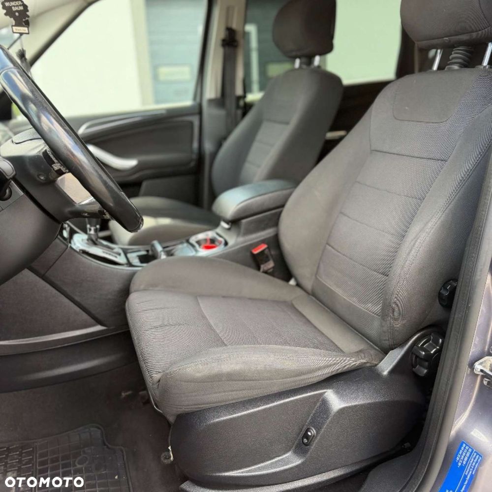 Ford S-Max - 18
