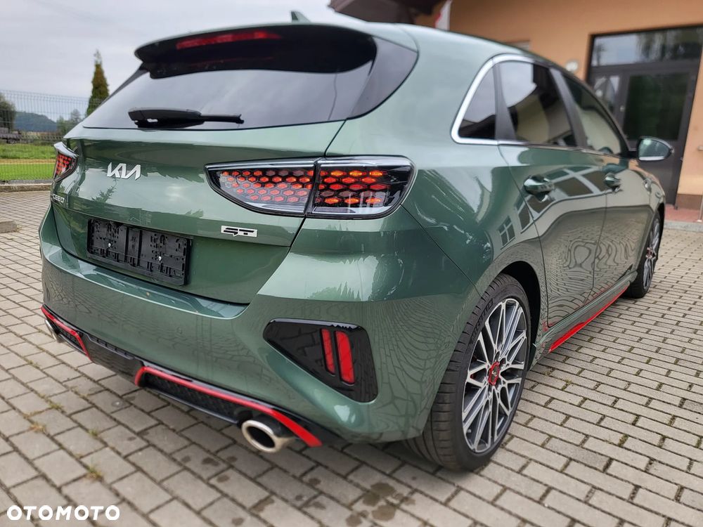 Kia Ceed 1.6 T-GDI GT DCT - 2