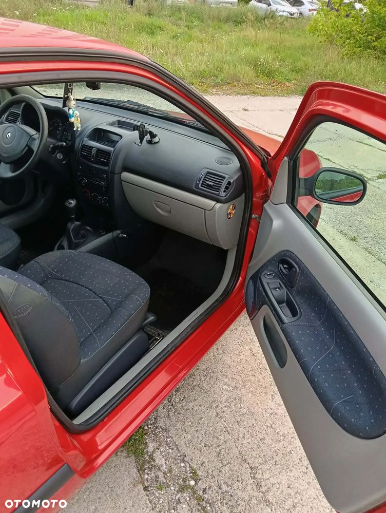 Renault Clio 1.4 Extreme - 13