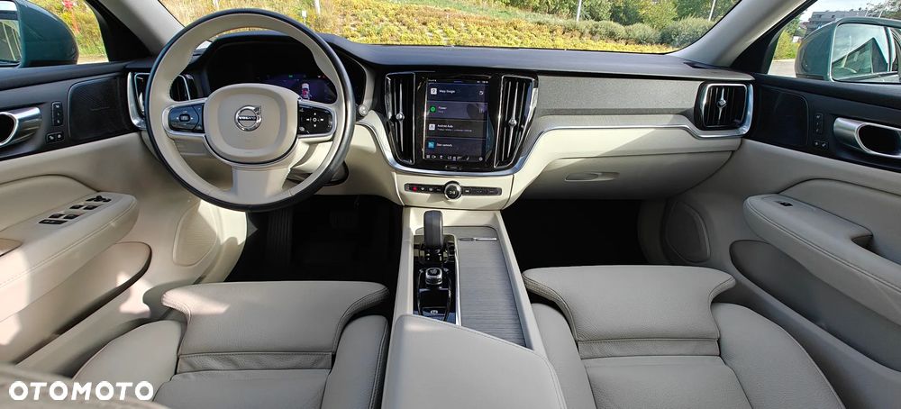 Volvo V60 Cross Country D4 AWD - 13