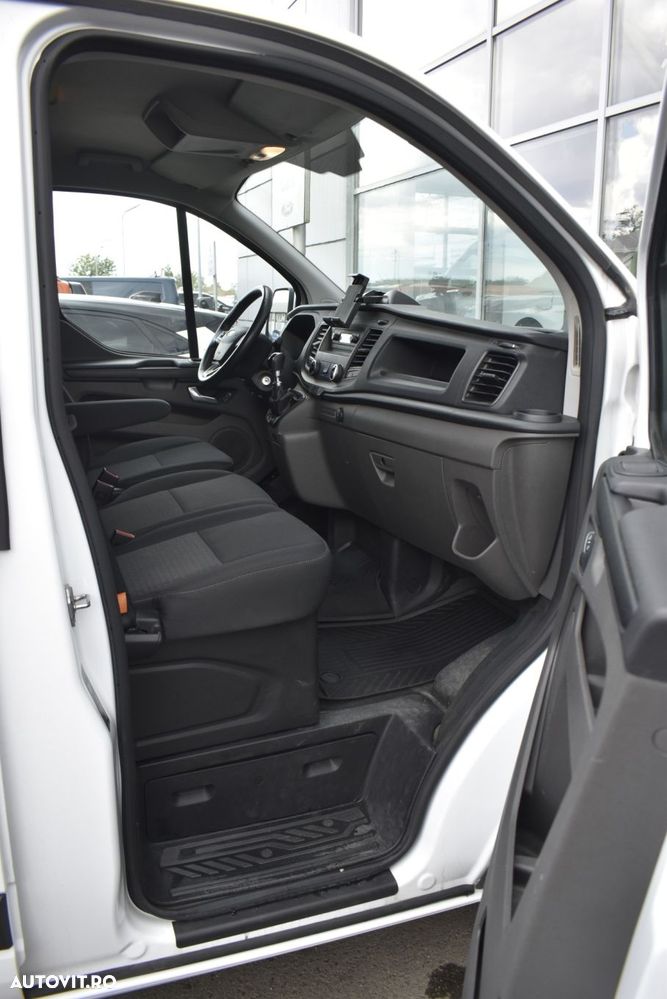 Ford Transit Custom - 37