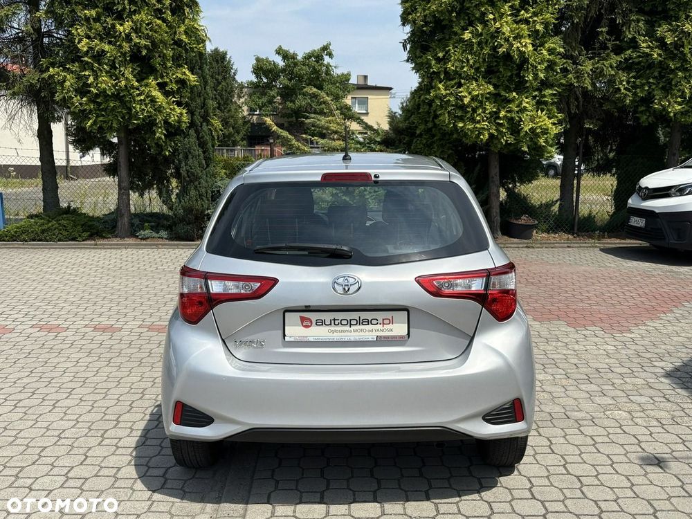 Toyota Yaris - 7