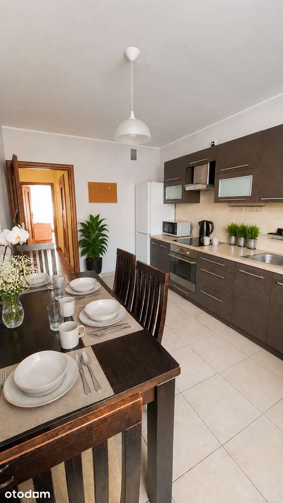60 m² | możliwość 3 pokoi | taras | komórka 18 m² | Zatorska