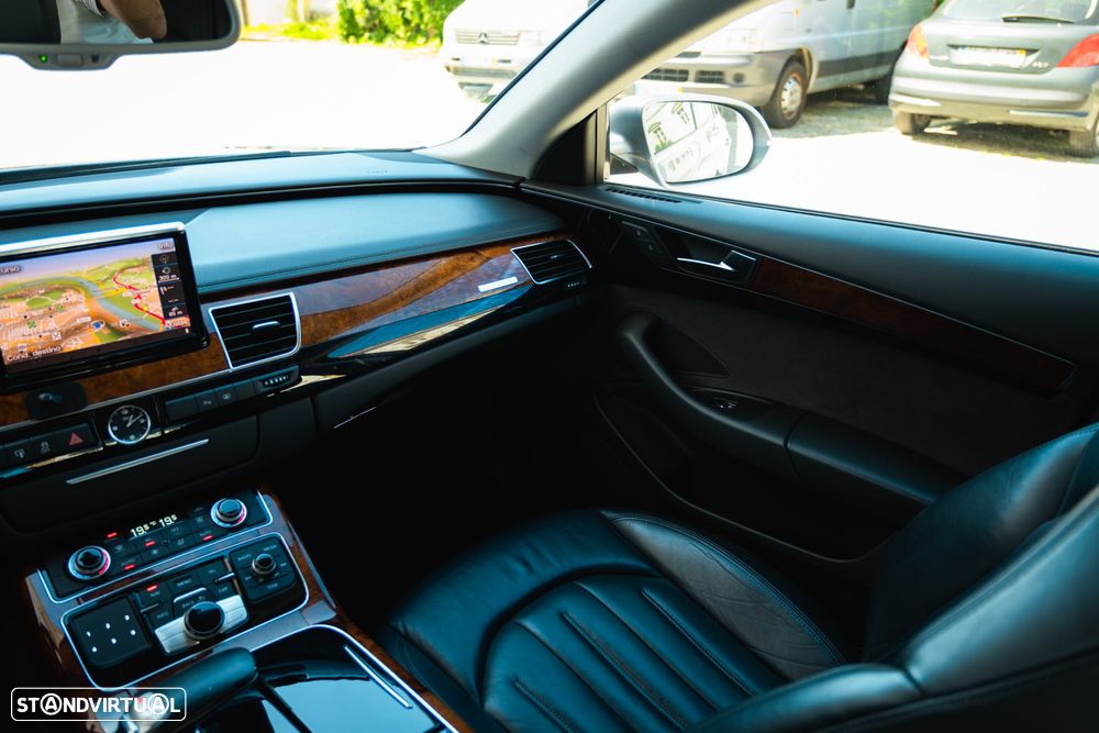 Audi A8 3.0 TDI DPF clean quattro tiptronic - 26