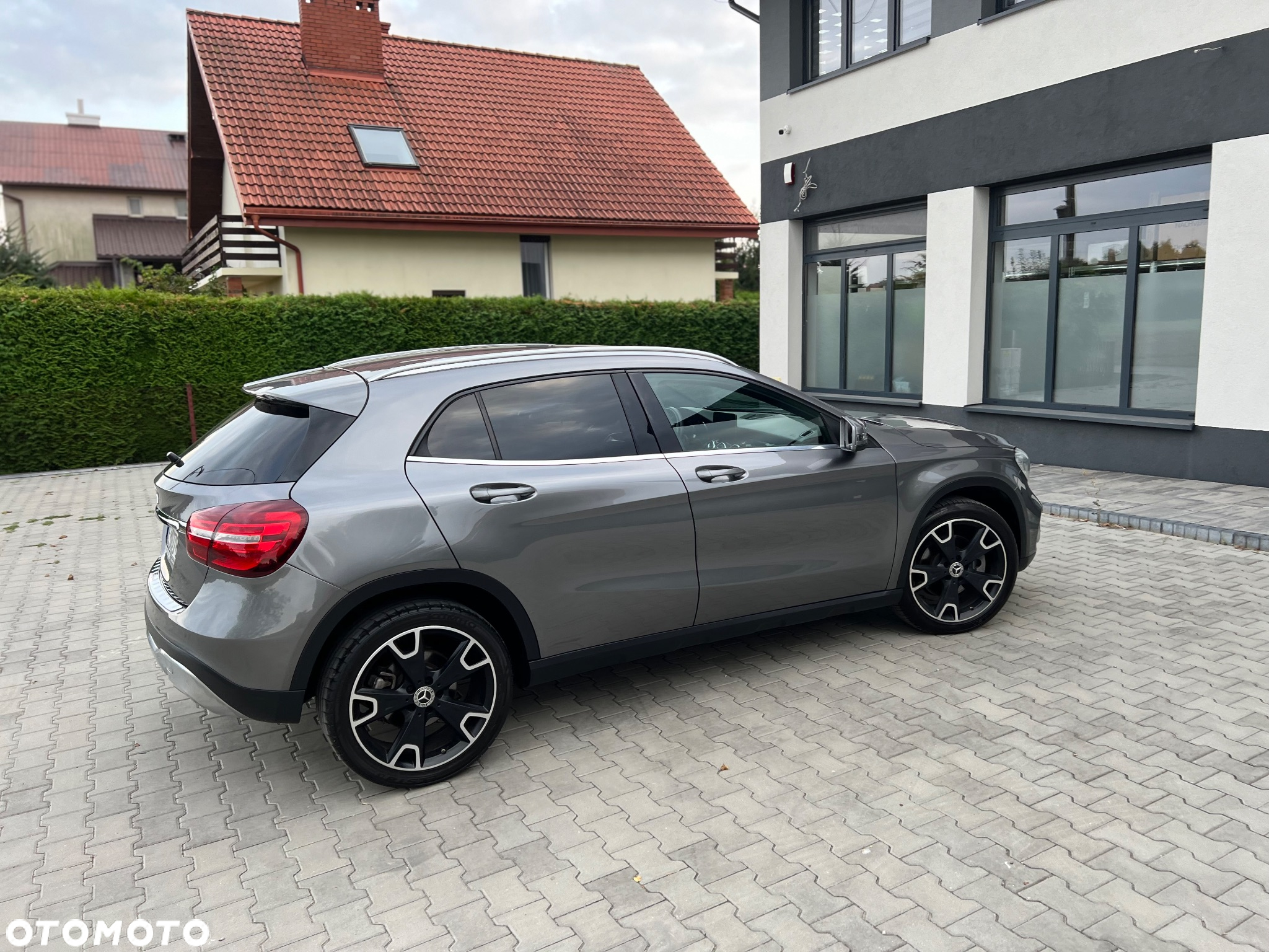 Mercedes-Benz GLA 250 7G-DCT AMG Line - 33