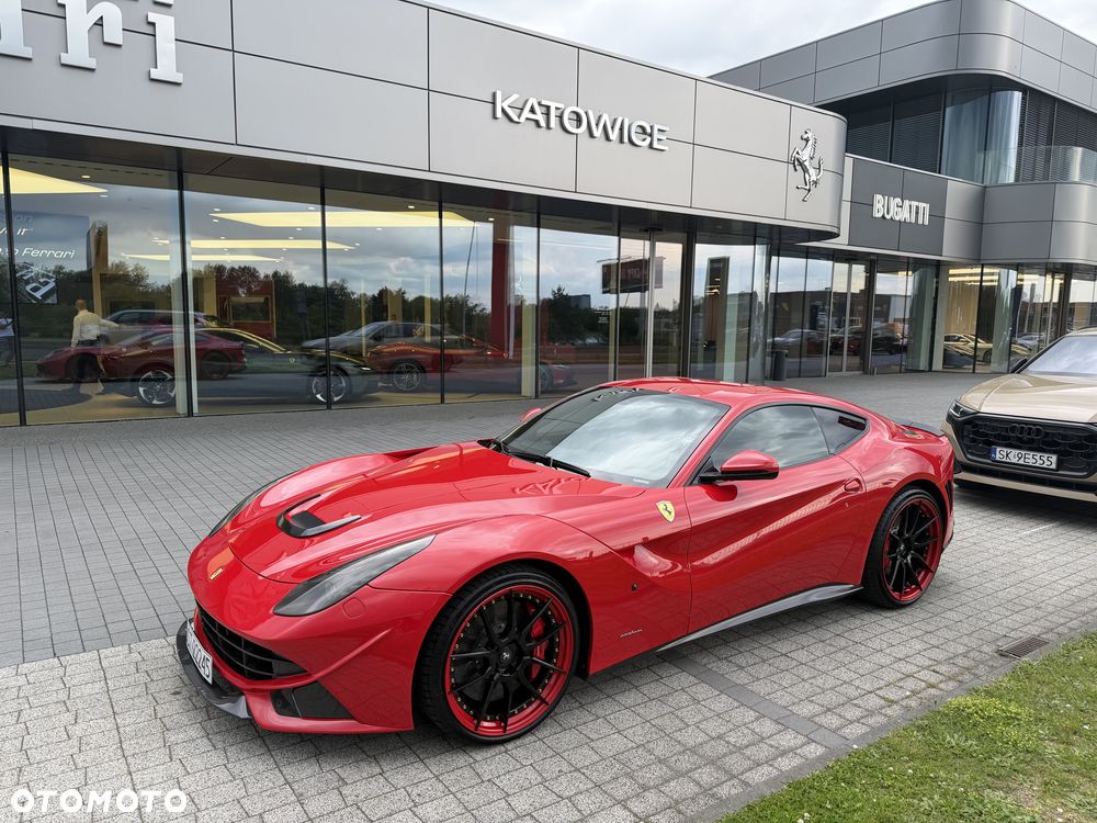 Ferrari F12berlinetta - 11