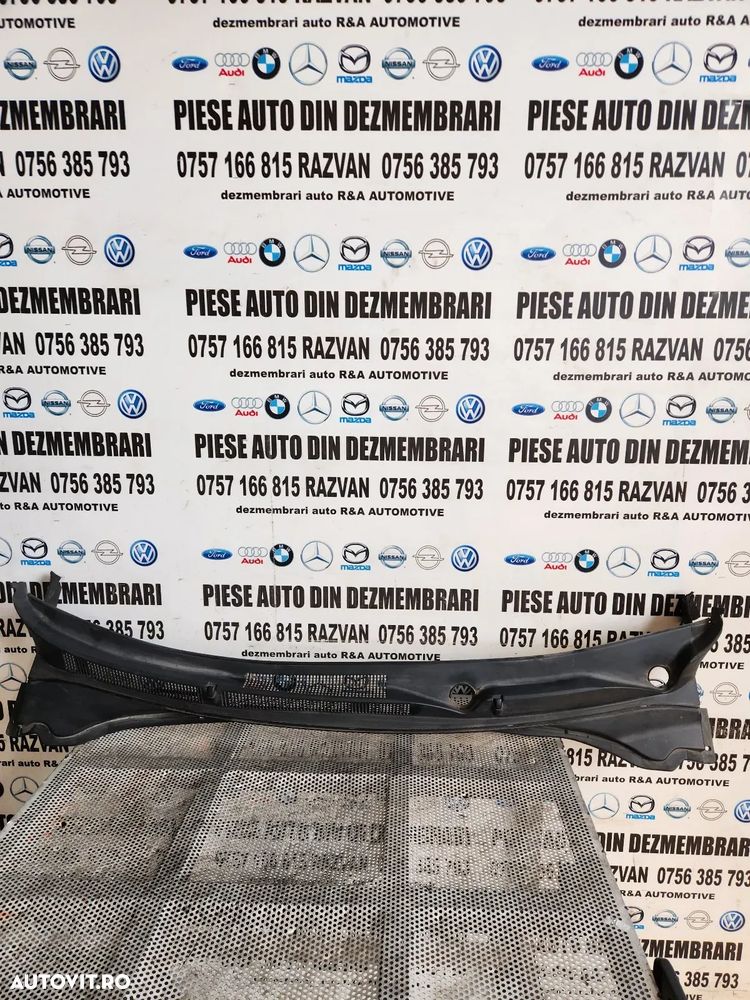 Grila Stergatoare Hyundai I40 An 2011-2012-2013-2014-2015-2016-2017 Volan Stanga Europa - 2