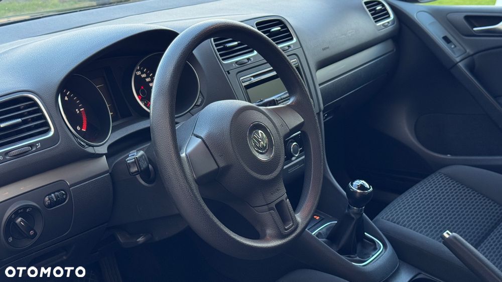 Volkswagen Golf 1.6 TDI DPF BlueMotion - 10