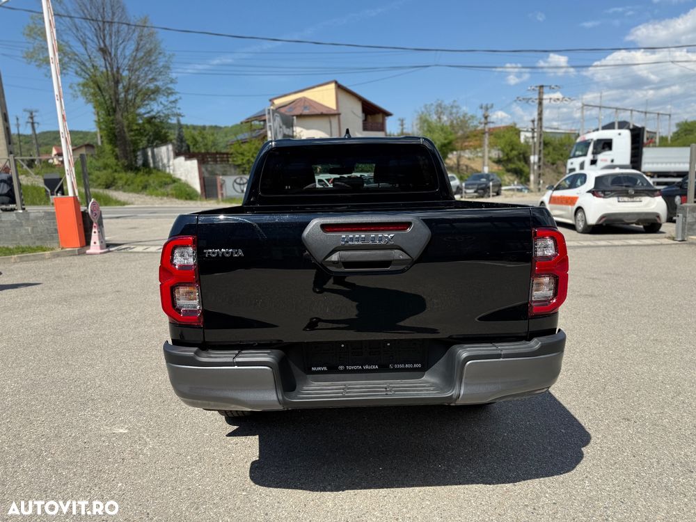 Toyota Hilux 2.8D 204CP 4x4 Double Cab AT MHEV Invincible - 7