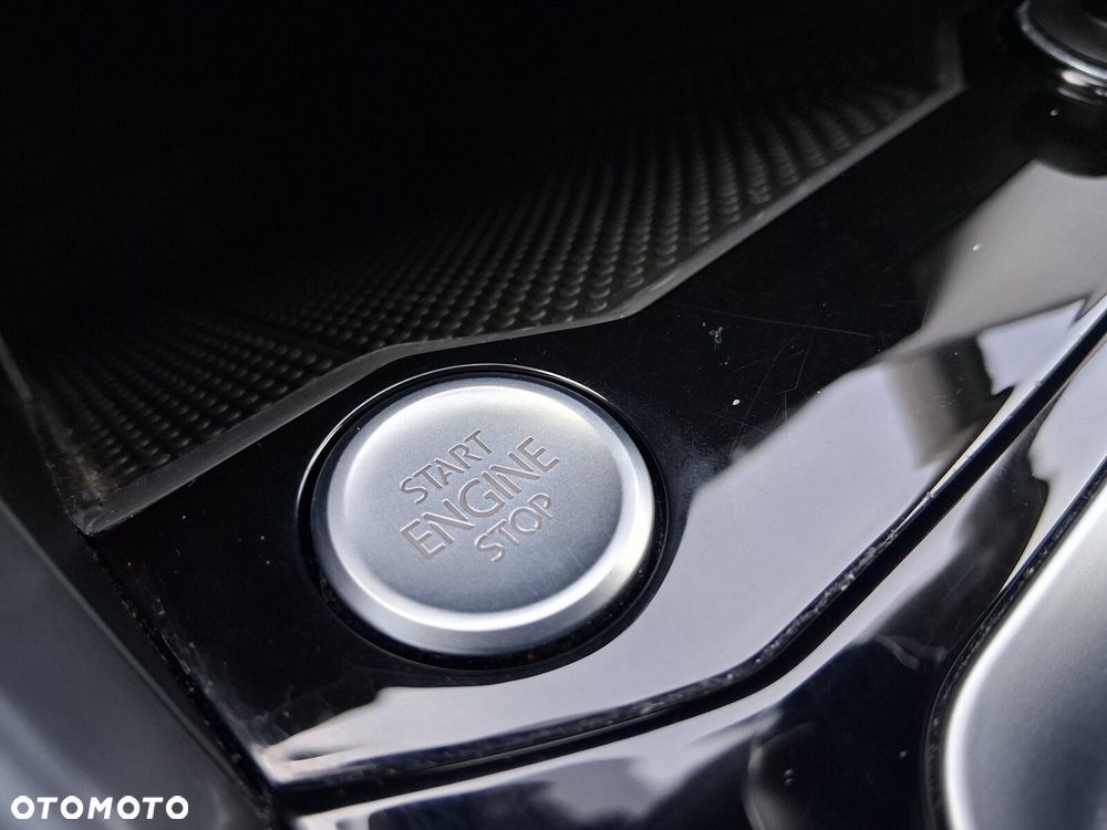 Volkswagen T-Roc 1.5 TSI Life Plus DSG - 23