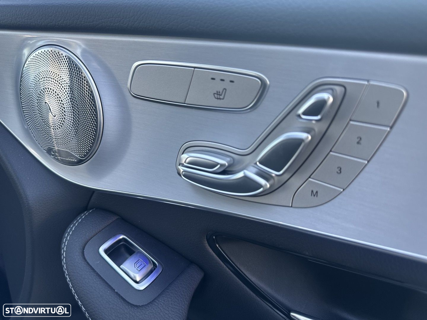 Mercedes-Benz GLC 300 e 4Matic 9G-TRONIC AMG Line - 31