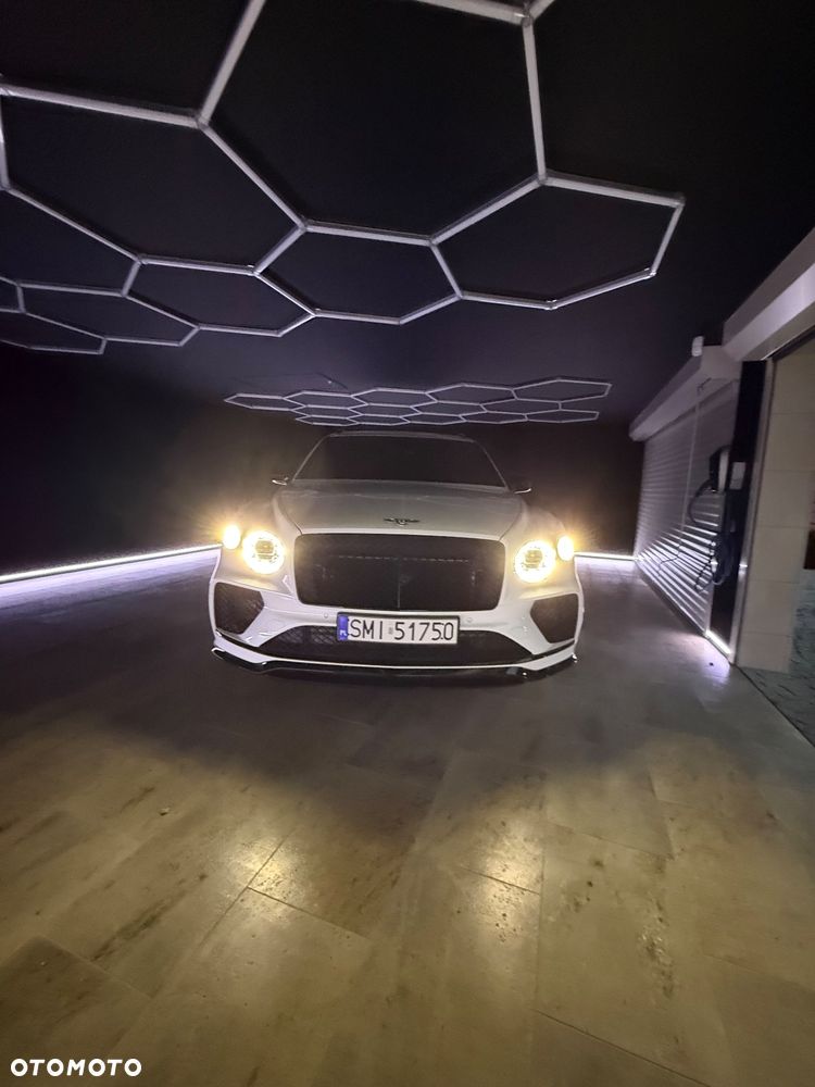 Bentley Bentayga - 29