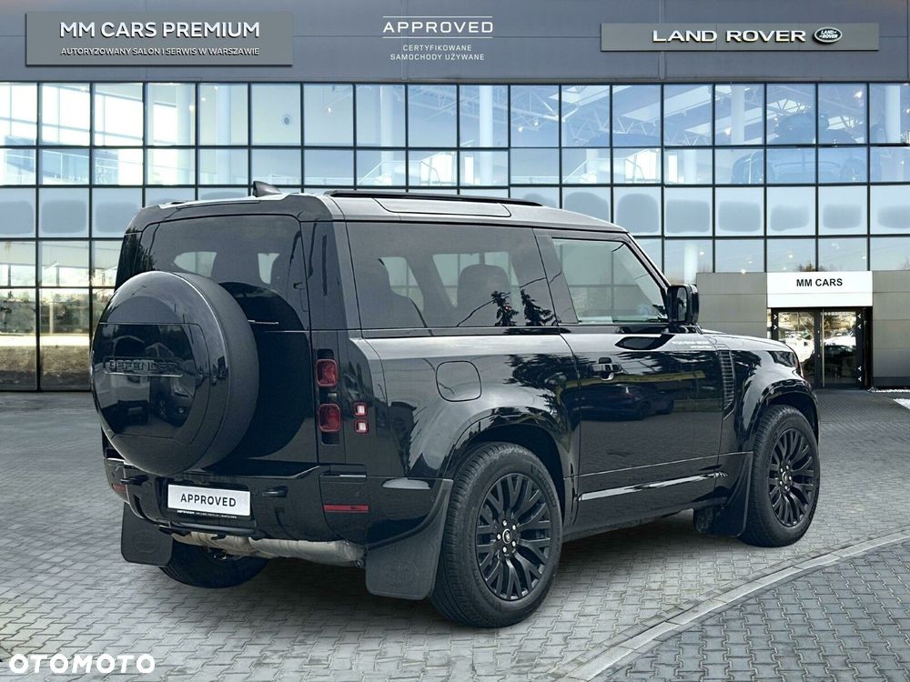 Land Rover Defender - 7