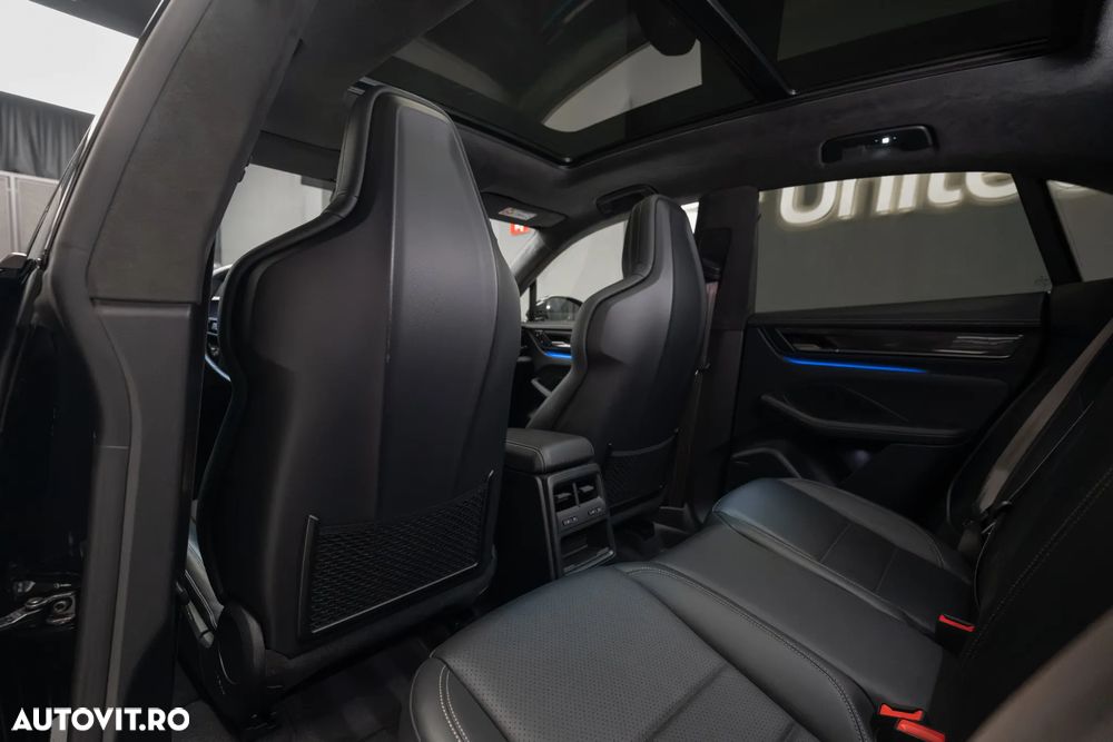 Porsche Macan Turbo 100 kWh - 31