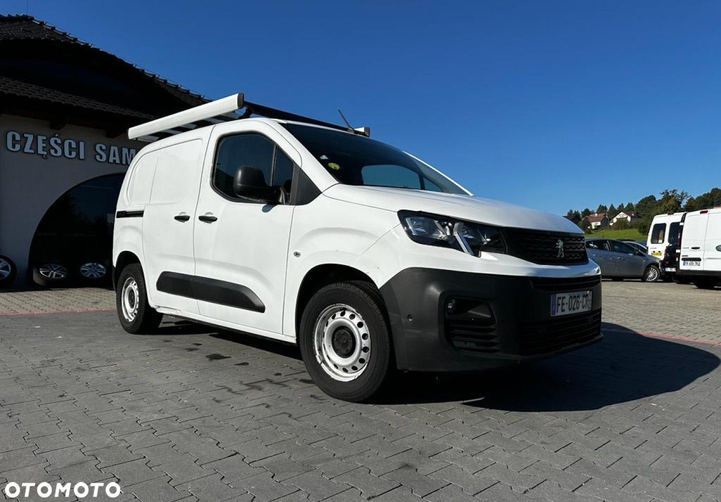 Peugeot Partner Peugeot Partner  1.6 HDI bagaznik dachowy 3 osobowy Navi czujniki tył + przód - 2