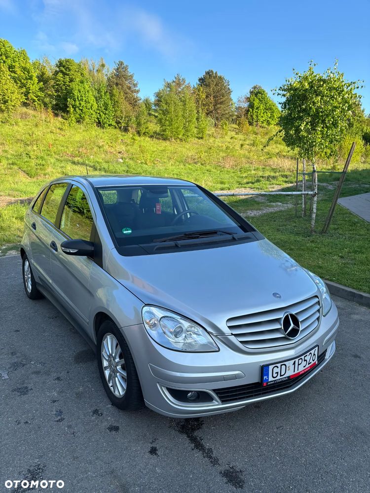 Mercedes-Benz Klasa B 180 CDI Autotronic - 31