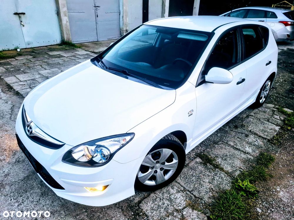 Hyundai i30 1.4 Blue Comfort - 27