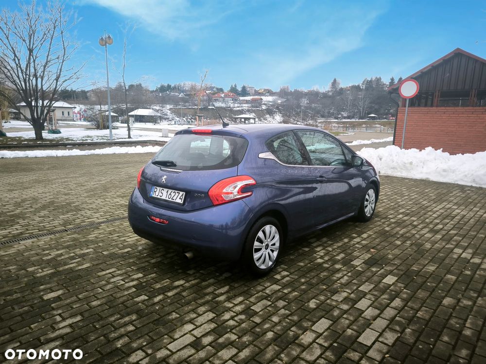 Peugeot 208 95 VTI Allure - 4