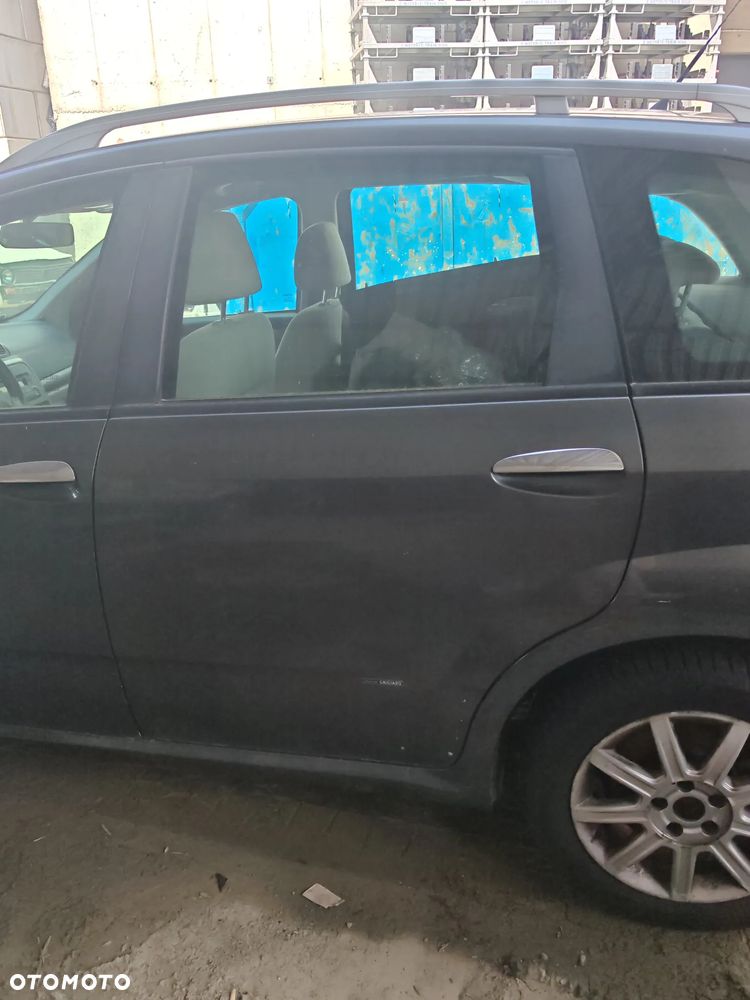 Drzwi P/L przód, tył Fiat Croma II - 4