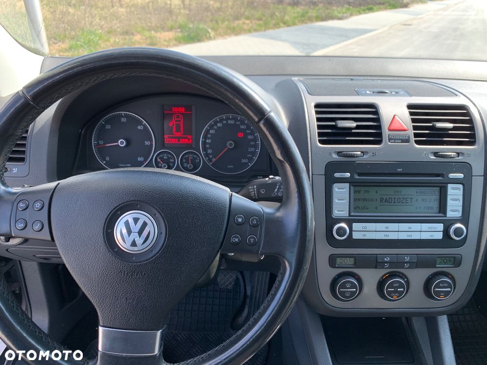 Volkswagen Golf - 12