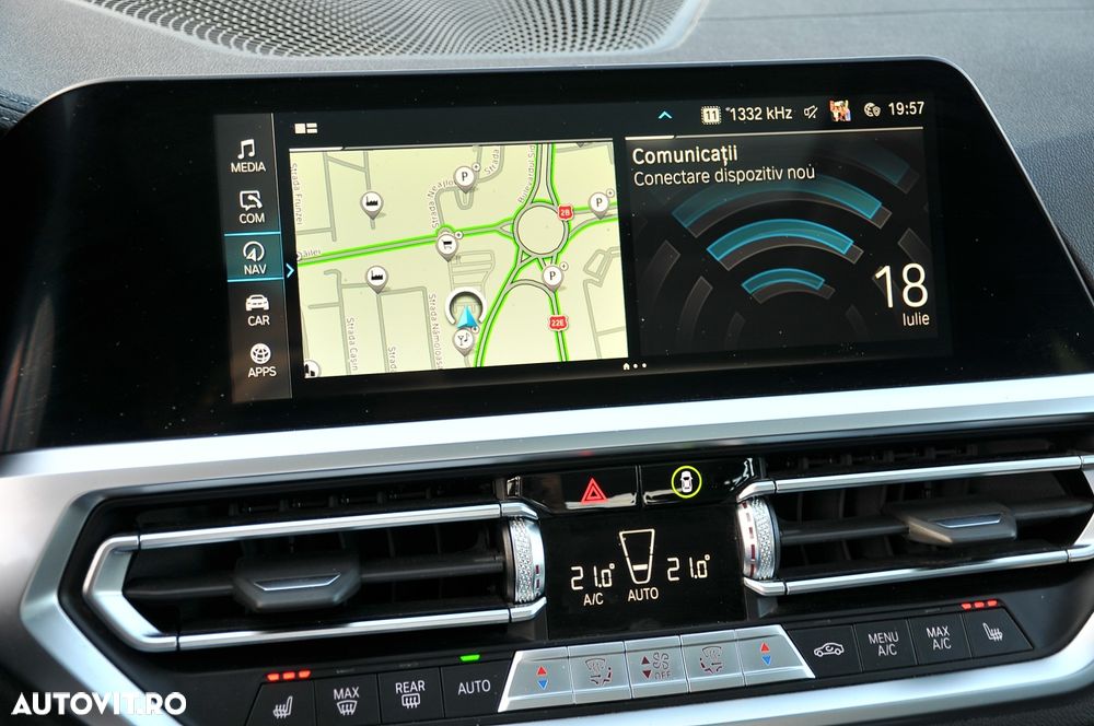 BMW Seria 3 320d xDrive AT - 17